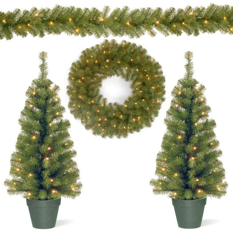 Christmas Beautiful Lights Green Spruce Artificial Christmas Tree With 35 Clear Lights Christmas Beautiful Lights Green Spruce Artificial Christmas Tree With 35 Clear Lights