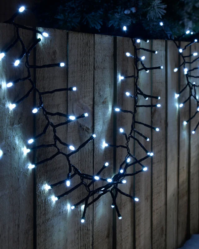 Christmas Winter Wonderland 180 Chasing Cluster Light String, Bright White