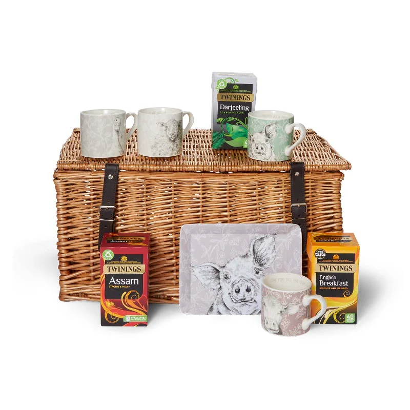 Christmas Decor Cosy Country Kitchen Hamper