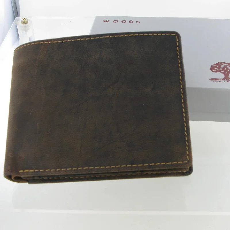 Christmas Chilly Nights Personalised Leather Wallet In Soft Brown Distressed Leather 864