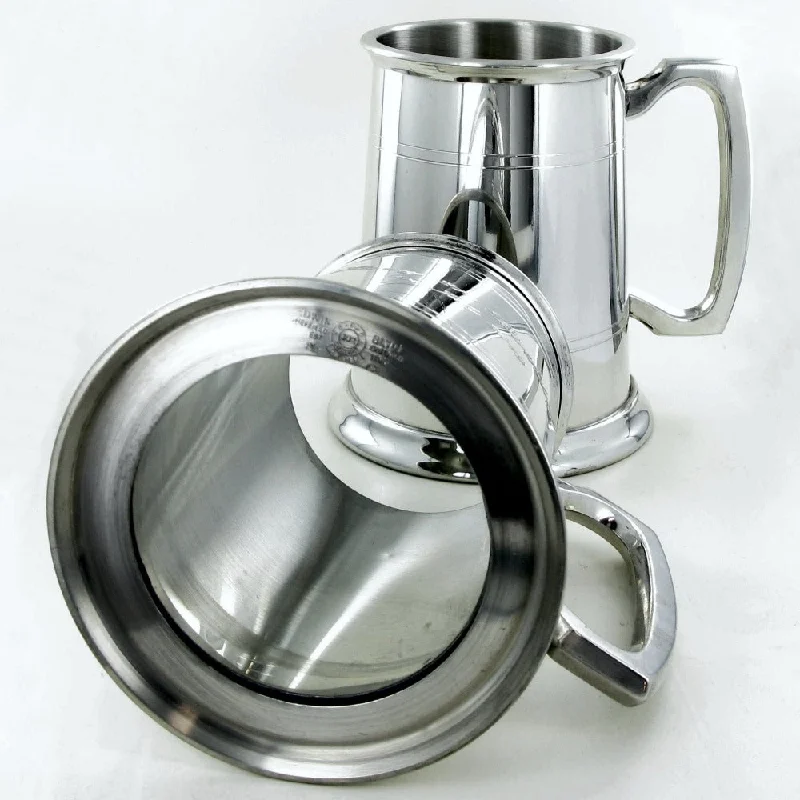Snowy Christmas Pewter 1 Pint Tankard with Glass Bottom