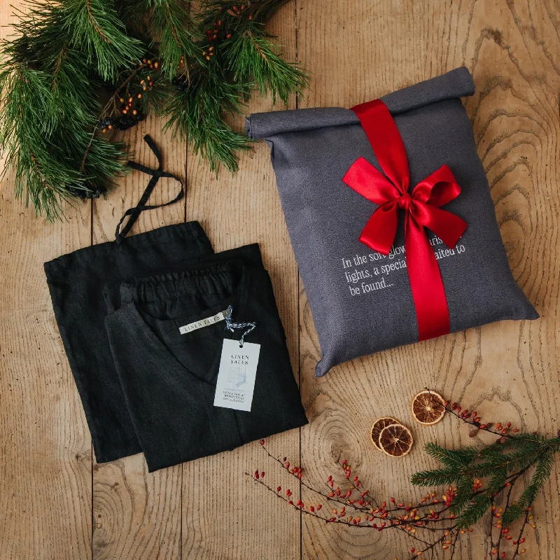 Christmas Wonderland Primrose Loungewear Set + Gift Bag