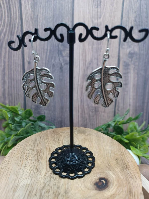 Christmas Eve Silver Leaf Style Earrings