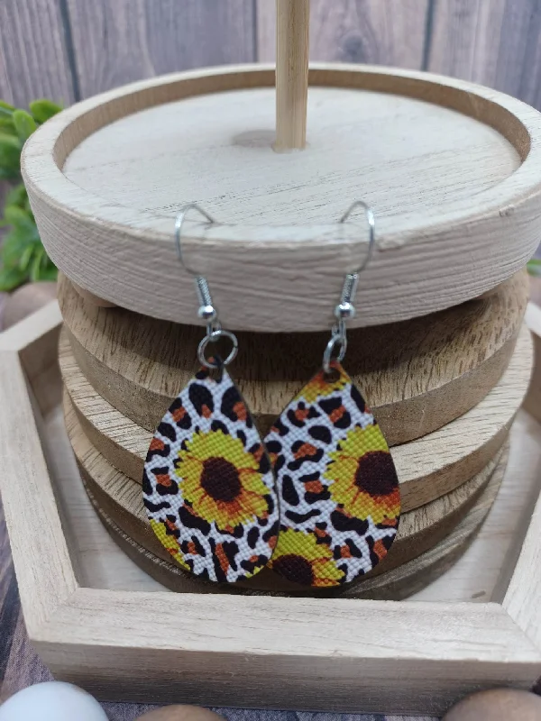 Christmas Winter Wonderland Sunflower & Leopard Print Dainty Teardrop Earrings