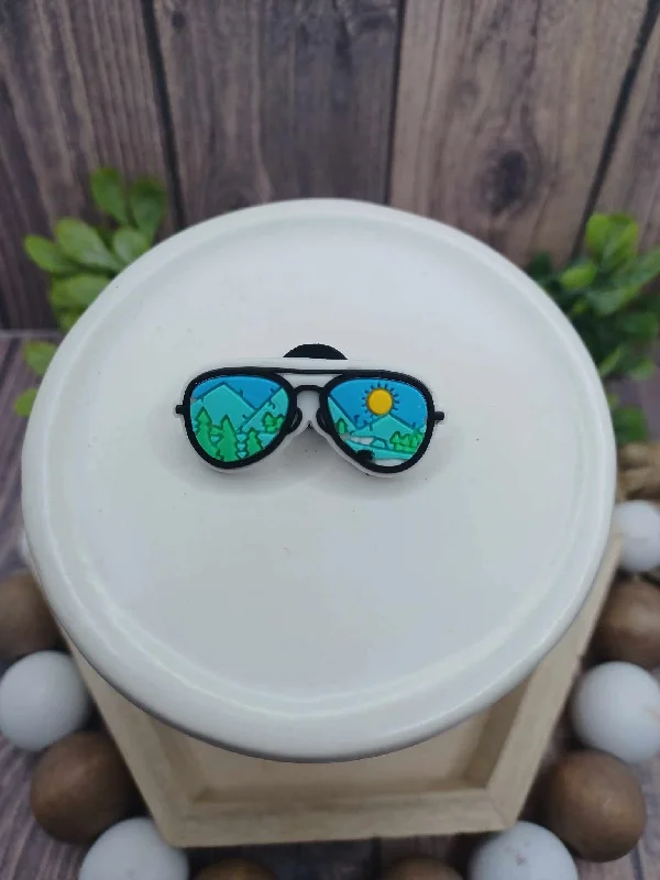Christmas Celebration Sunglasses w/ Mountain View Shoe Charm Accessory