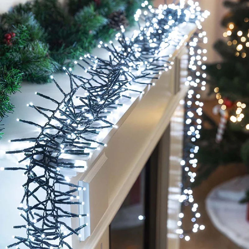 Christmas Red And Green 720 LED Cluster Lights White (10.4m)