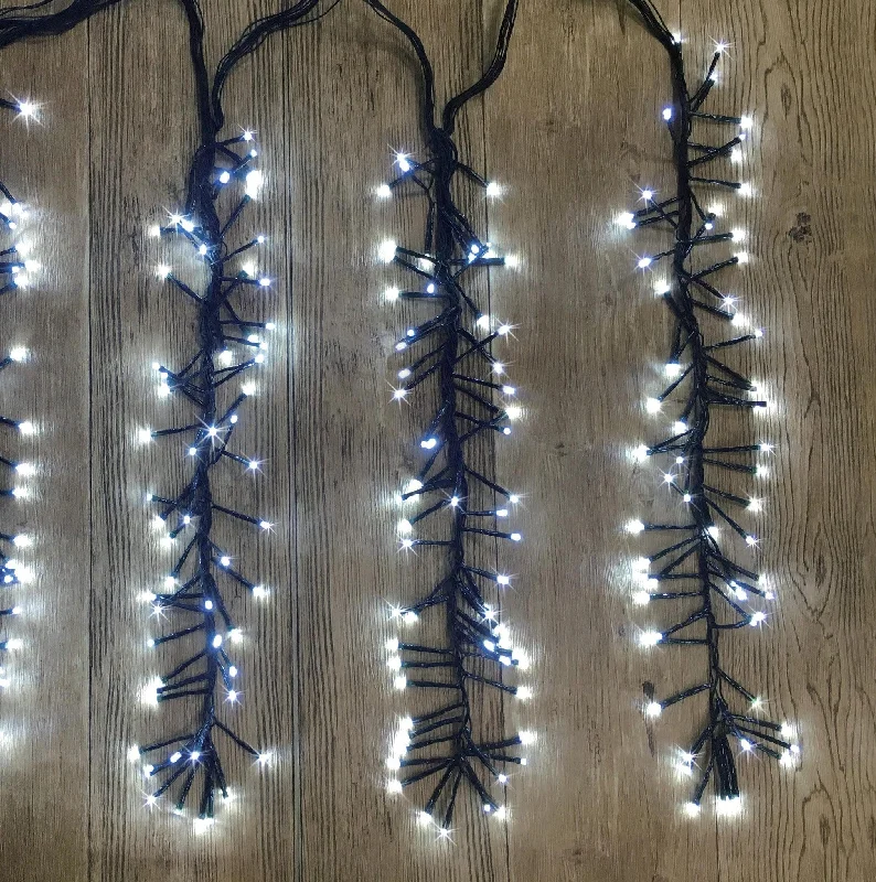 Christmas Movie Night LED Firecracker Icicle Cluster White (9.2m)