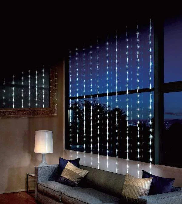 Christmas Winter Wonderland LED White Waterfall Curtain (1.2 x 2m)