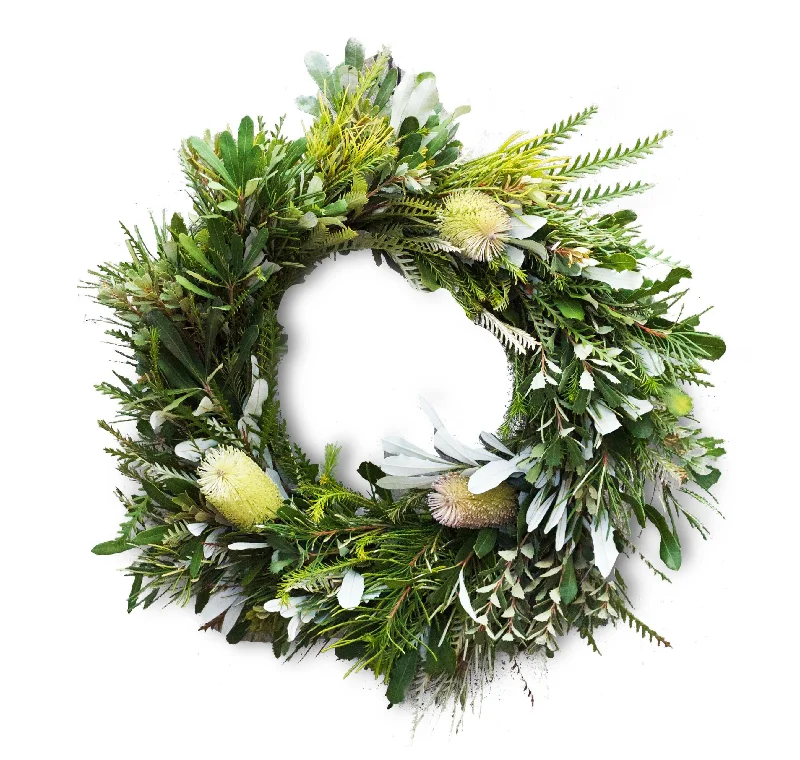 Christmas Party Banksia Wreath 20"