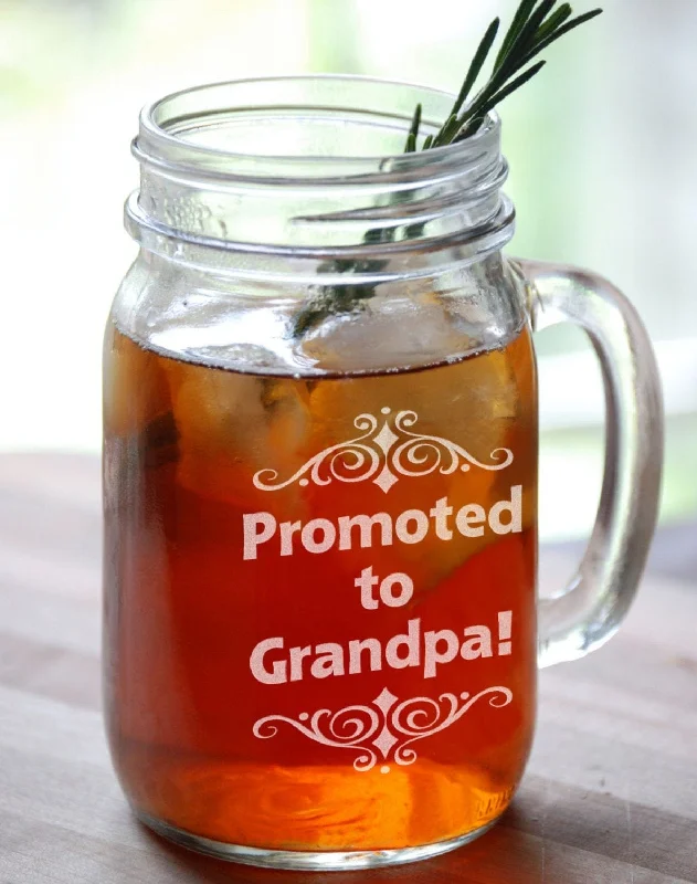 Christmas Dinner 16 Oz Promoted to Grandpa Fathers Day Gift Personalized Drinking Beer Mug Glass Etched Gift Grandfather Gift Idea for Poppa Pepe Pop Christmas Dinner 16 Oz Promoted to Grandpa Fathers Day Gift Personalized Drinking Beer Mug Glass Etched Gift Grandfather Gift Idea for Poppa Pepe Pop