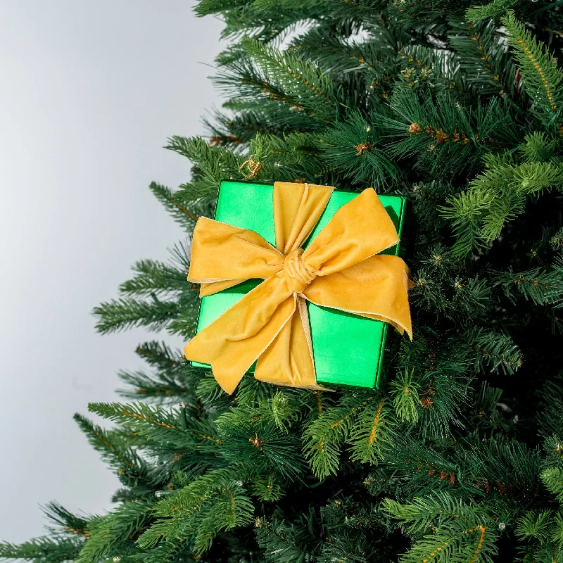 Christmas Santa Sleigh Bow Gift-Box Ornament