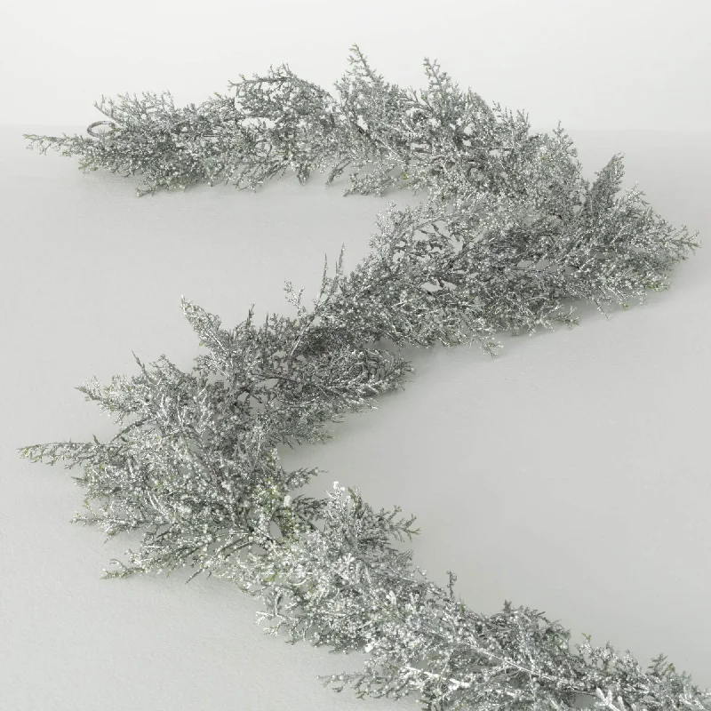 Christmas Market White Bubble Cedar Garland