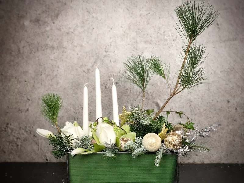 Christmas Magical Moments Christmas Centrepiece (2.0)