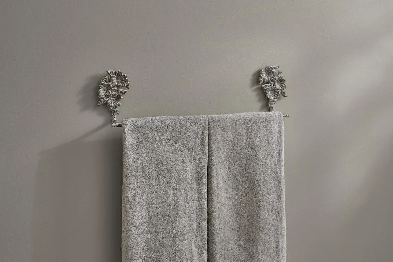 Christmas Holiday Fun Flowering Dogwood Towel Bar - 24" Park Designs