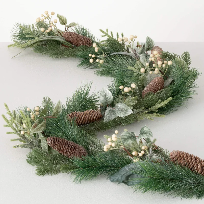 Christmas Night Berry And Pinecone Garland