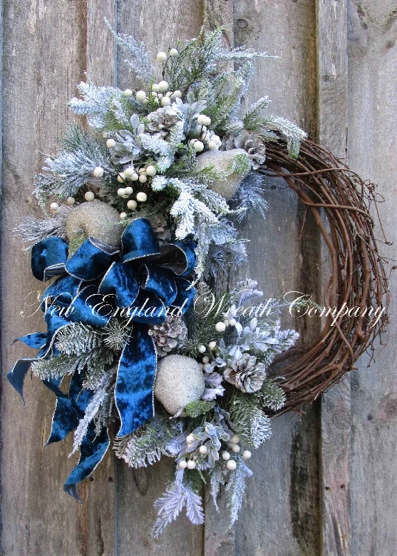 Christmas Feast Hampton Grand Holiday Wreath