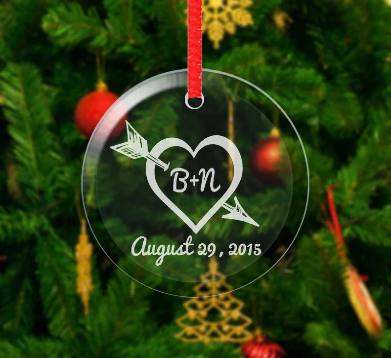 Christmas Gift Wrapping Heart Arrow Glass Christmas Ornament Personalized Christmas Ornaments Couple Gift Engraved Initials Date Boyfriend Girlfriend Engagement Christmas Gift Wrapping Heart Arrow Glass Christmas Ornament Personalized Christmas Ornaments Couple Gift Engraved Initials Date Boyfriend Girlfriend Engagement