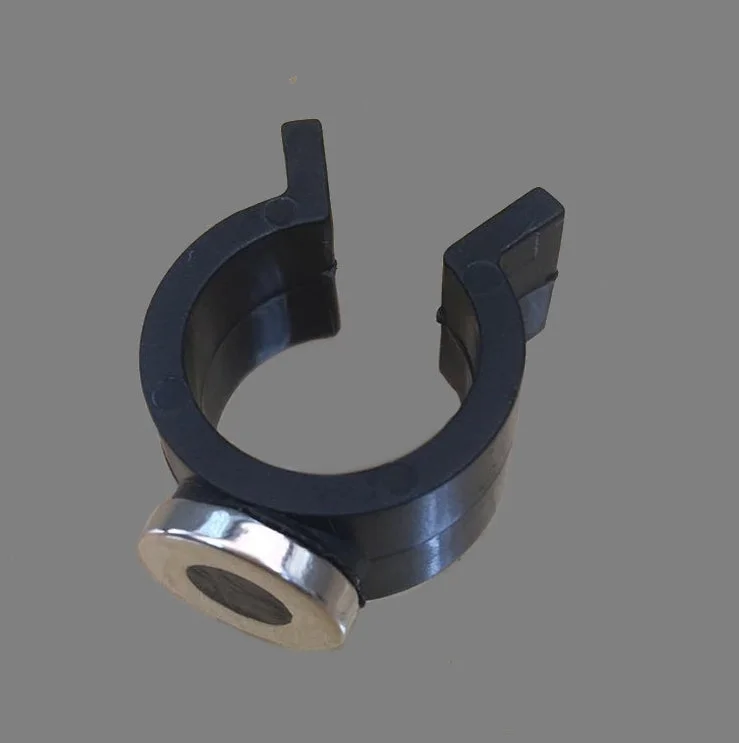 Christmas Home Decor Magnetic Clip for C9 Sockets - Black (5055-K) - Sold in packages of 25