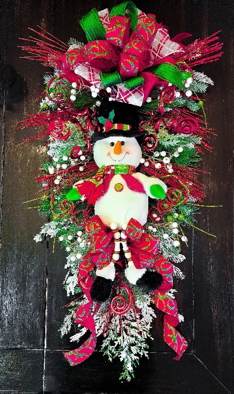 Christmas Caroling Whimsical festive Christmas holiday snowman swag wreath, door hanger, wall decor, Christmas decor, winter swag wreath, holiday decoration Christmas Caroling Whimsical festive Christmas holiday snowman swag wreath, door hanger, wall decor, Christmas decor, winter swag wreath, holiday decoration